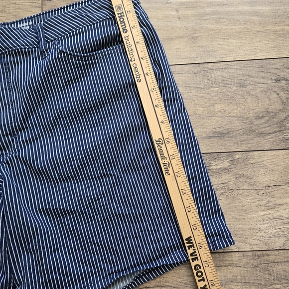 Lee Womens 18 Medium Blue Striped Shorts - Picture 9 of 15